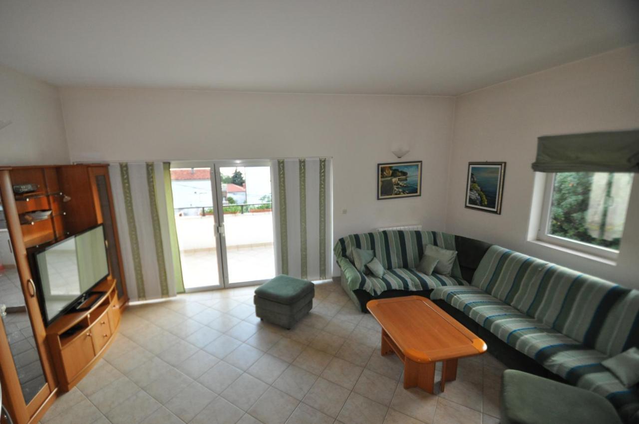 Appartamento Lux Apartman Leo Kostrena Esterno foto